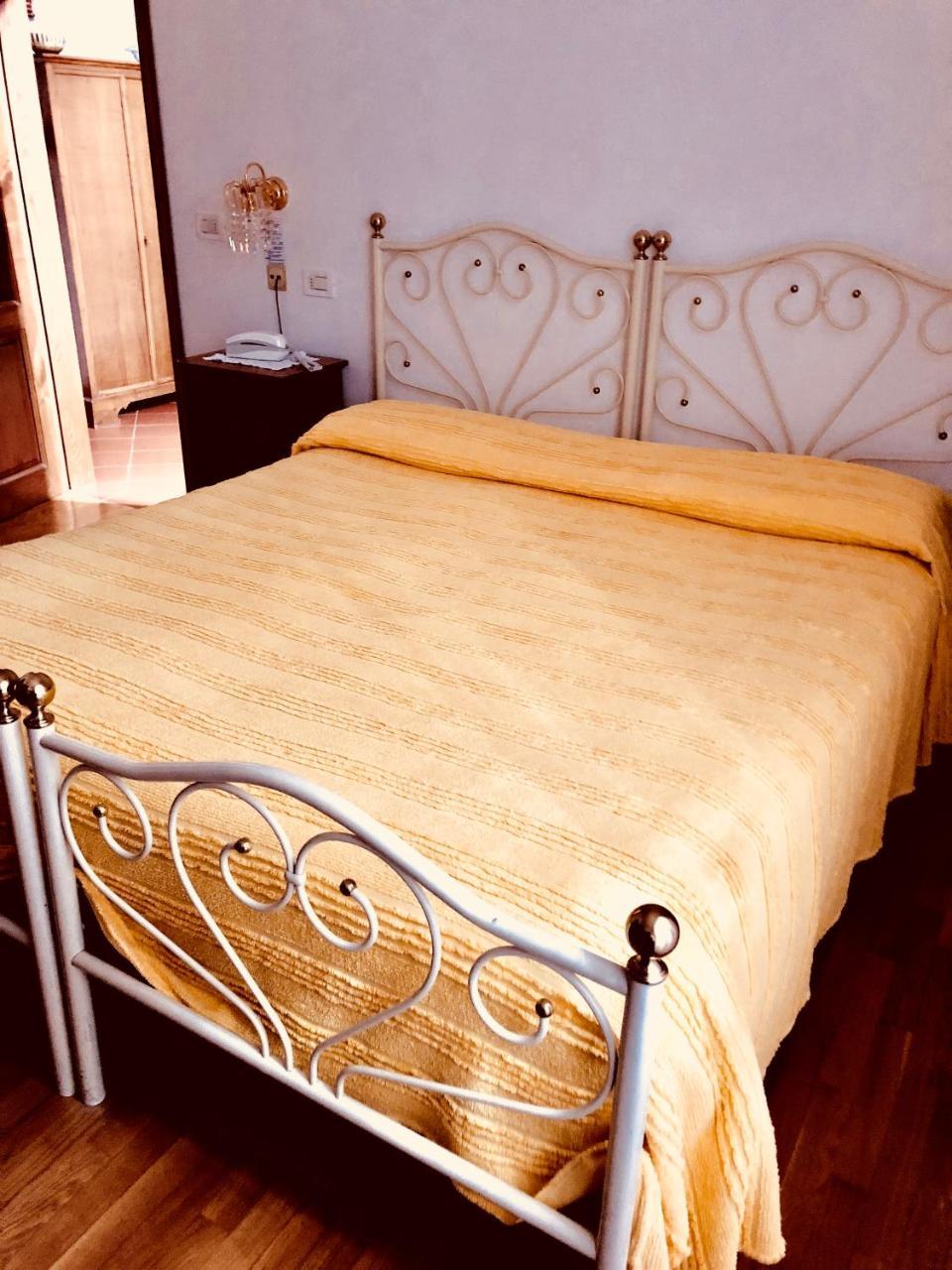 Albergo Ristorante Letizia คิวซี เดลลา แวร์นา ภายนอก รูปภาพ